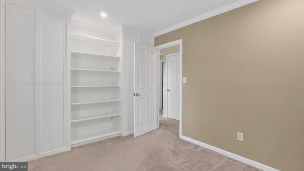 $650,000 | 328 Greenridge Drive, Dunkirk, MD 20754