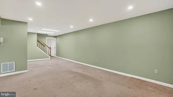 $650,000 | 328 Greenridge Drive, Dunkirk, MD 20754