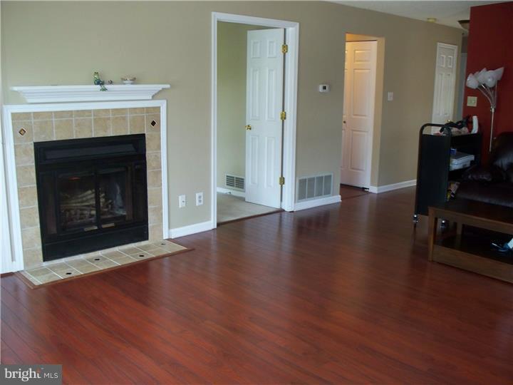 62 Rittenhouse Court, Unit 210 Chesterbrook, PA 19087 - Photo 3 of 12 Gallery Image 3