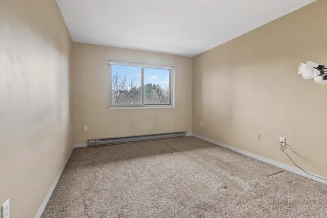 $298,500 | 148 Breakwater Drive, Unit 302, South Portland, ME 04106