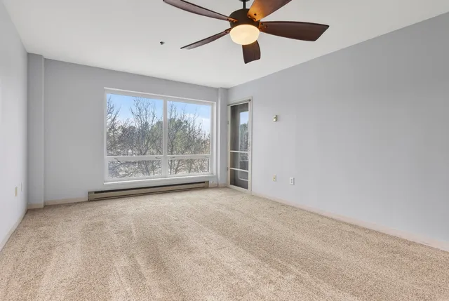 $298,500 | 148 Breakwater Drive, Unit 302, South Portland, ME 04106