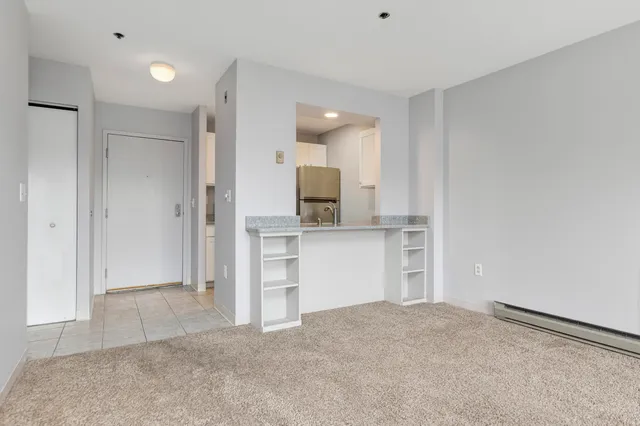 $298,500 | 148 Breakwater Drive, Unit 302, South Portland, ME 04106