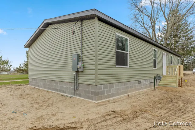 $249,900 | 920 South Ravenna Road, Ravenna, MI 49451