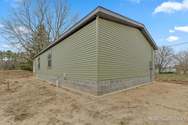 $249,900 | 920 South Ravenna Road, Ravenna, MI 49451