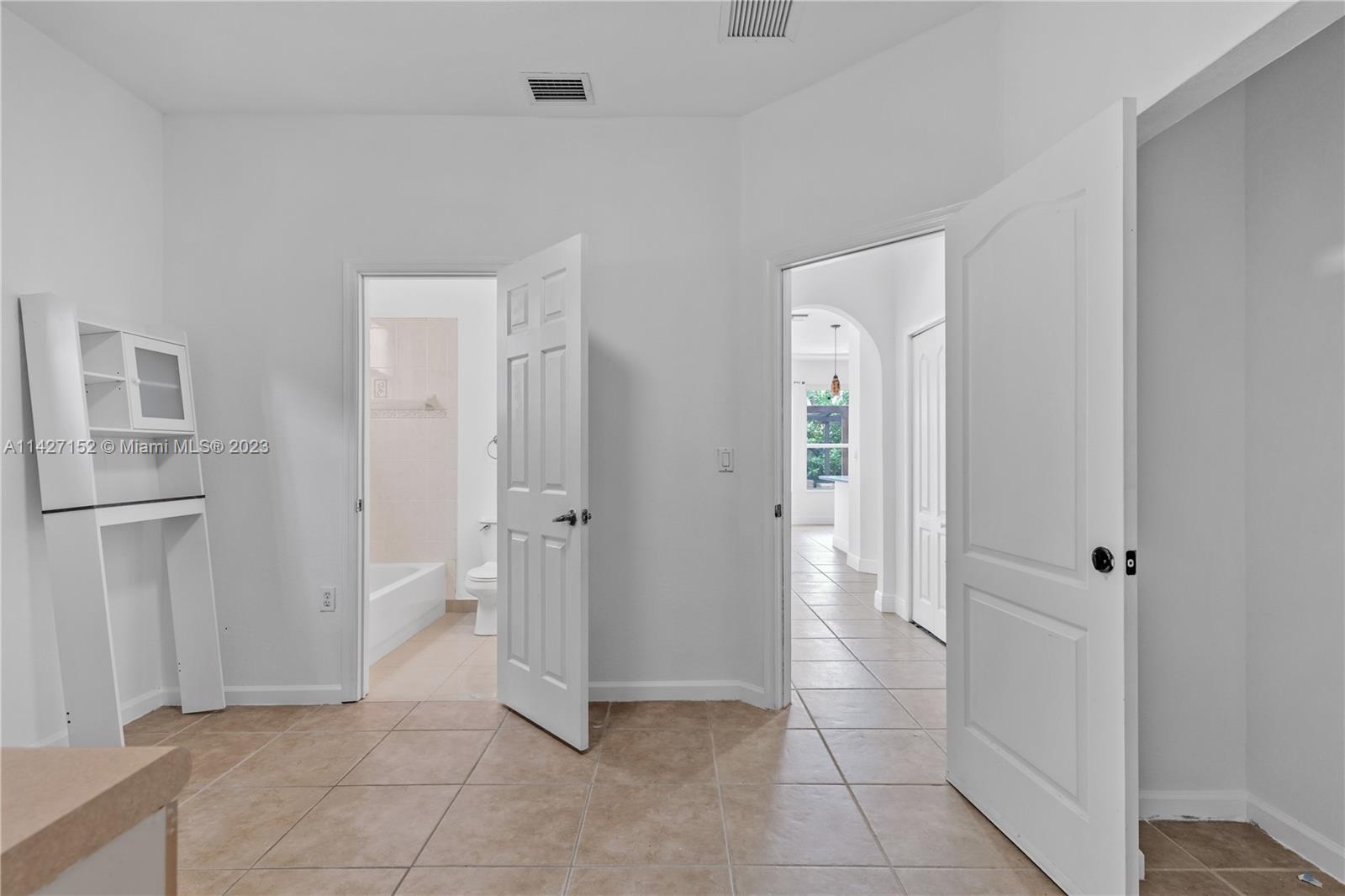3759 Northeast 15th Street Homestead, FL 33033 - Photo 40 of 55 a view of an empty room