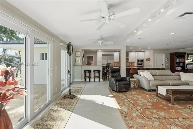 $2,150,000 | 2662 Northeast 3rd Street, Pompano Beach, FL 33062