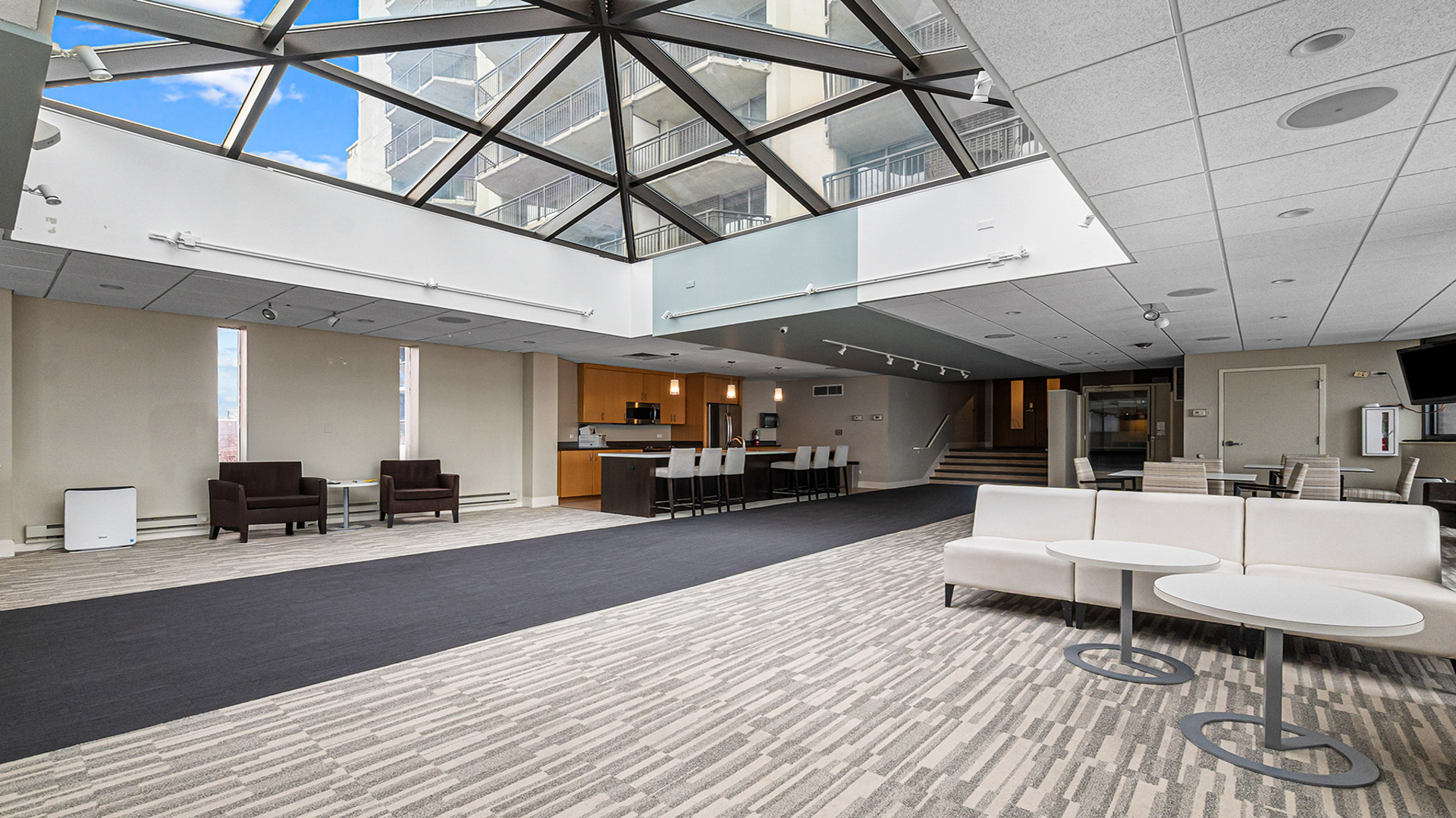 6007 North Sheridan Road, Unit 34G Chicago, IL 60660 - Photo 15 of 20