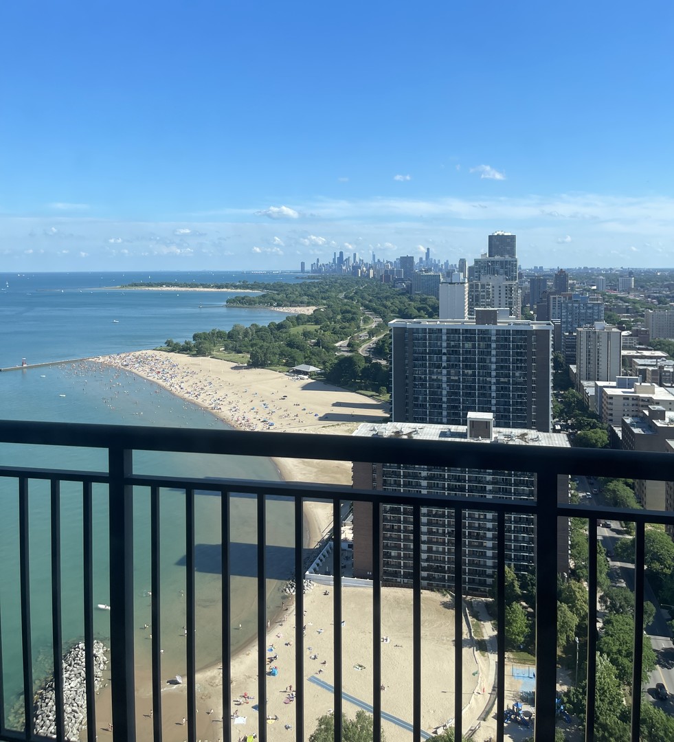 6007 North Sheridan Road, Unit 34G Chicago, IL 60660 - Photo 2 of 20