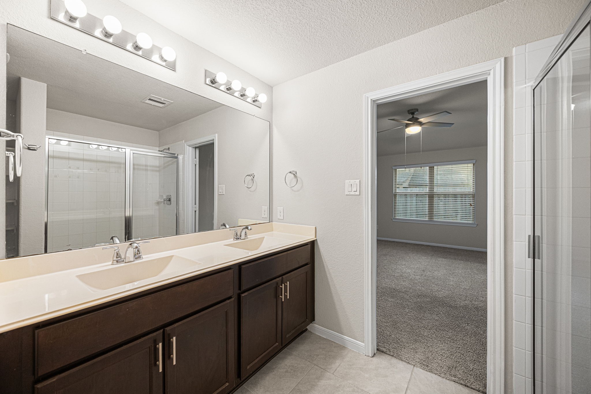 8014 Ecru Lane Rosharon, TX 77583 - Photo 15 of 34