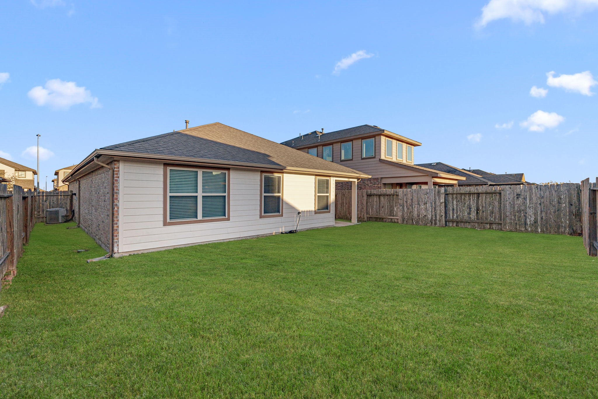 8014 Ecru Lane Rosharon, TX 77583 - Photo 24 of 34