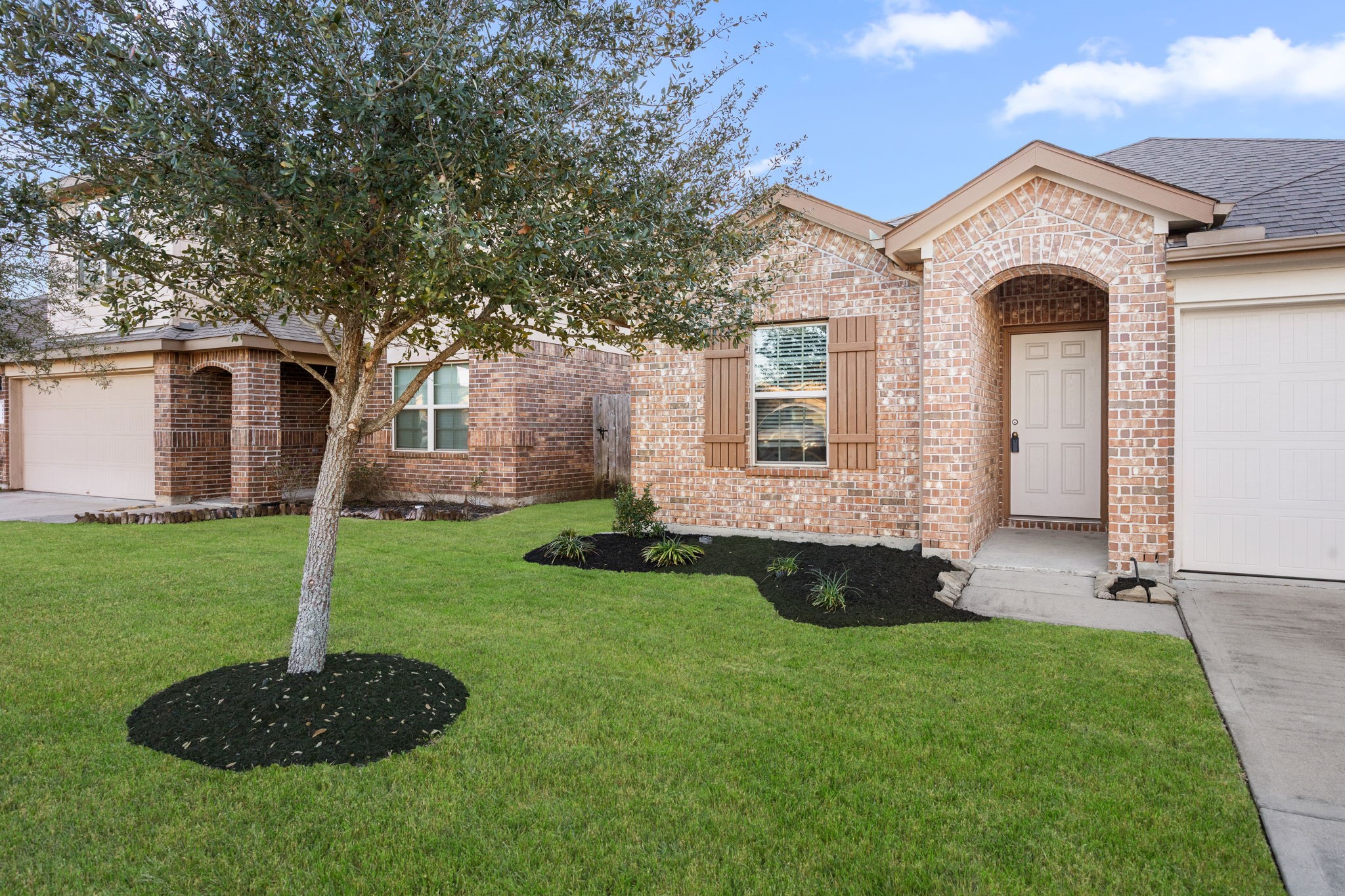 8014 Ecru Lane Rosharon, TX 77583 - Photo 3 of 34