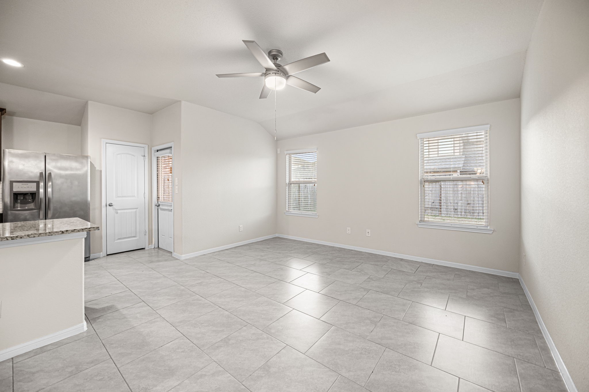 8014 Ecru Lane Rosharon, TX 77583 - Photo 6 of 34