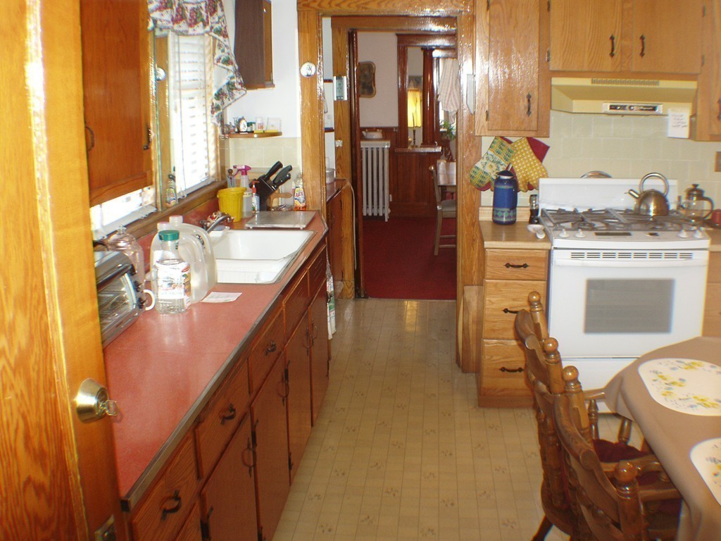 73 Governor Winthrop Road Somerville, MA 02145 - Photo 8 of 26 Gallery Image 8