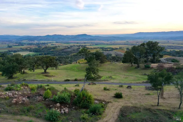 $2,100,000 | 500 Artisan Circle, Geyserville, CA 95441