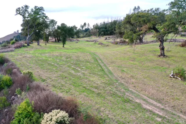 $2,100,000 | 500 Artisan Circle, Geyserville, CA 95441