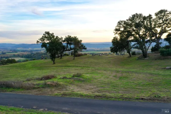 $2,100,000 | 500 Artisan Circle, Geyserville, CA 95441