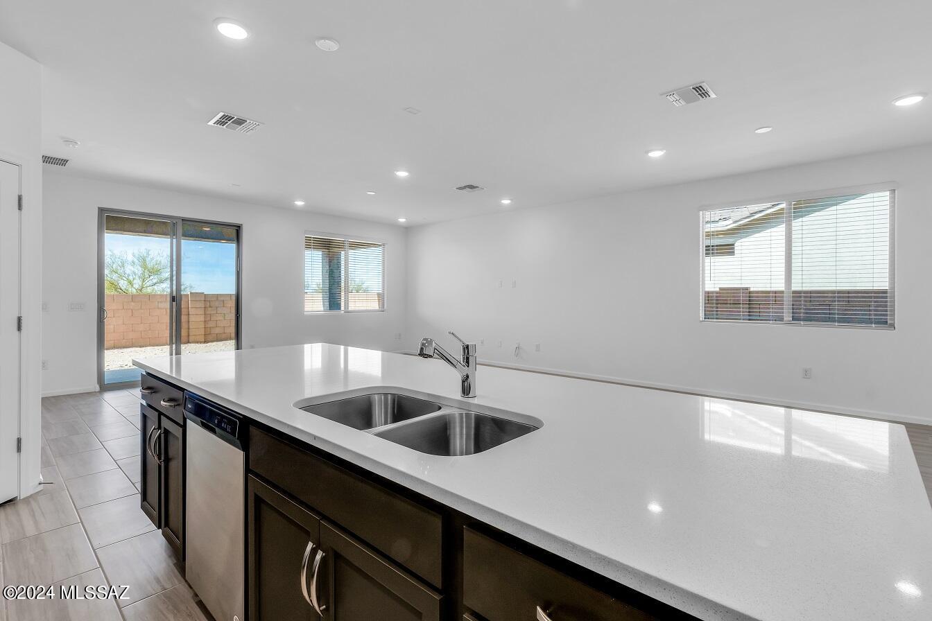 10004 South Arnold Ranch Road Vail, AZ 85641 - Photo 6 of 19