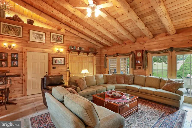 $1,000,000 | 14122 Mercersburg Road, Clear Spring, MD 21722