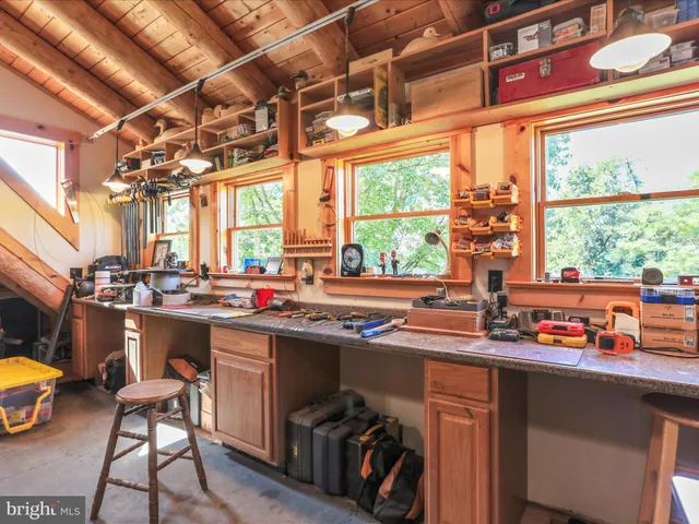 $1,000,000 | 14122 Mercersburg Road, Clear Spring, MD 21722