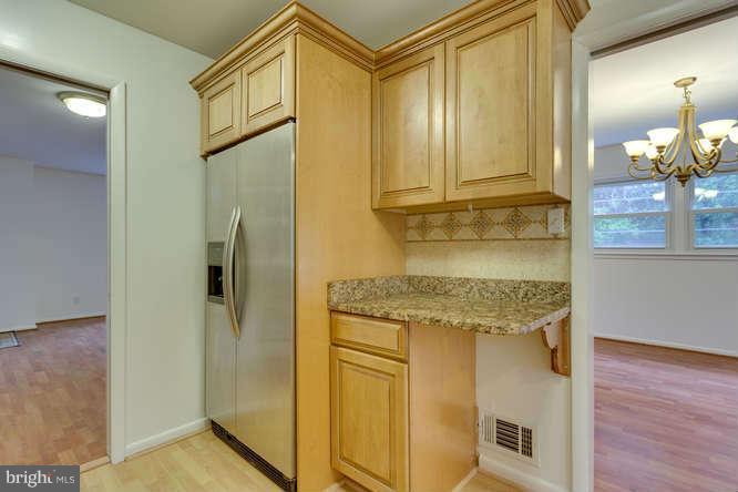 7002 Churchill Road McLean, VA 22101 - Photo 10 of 20 Kitchen