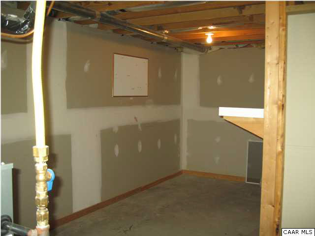 43 Amethyst Road Palmyra, VA 22963 - Photo 31 of 31 a view of a elevator