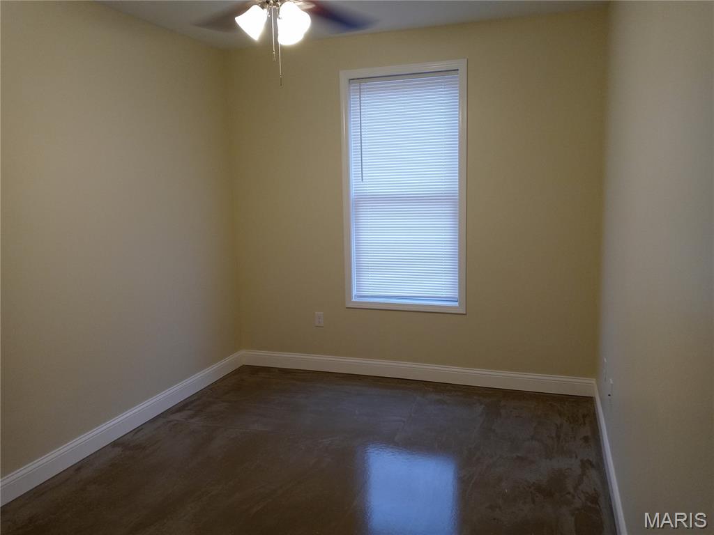 613 South Florissant Road, Unit 102 Ferguson, MO 63135 - Photo 6 of 11 Gallery Image 6