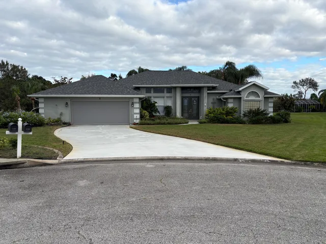 $542,000 | 8 Tropic Lake Way, Ormond Beach, FL 32174