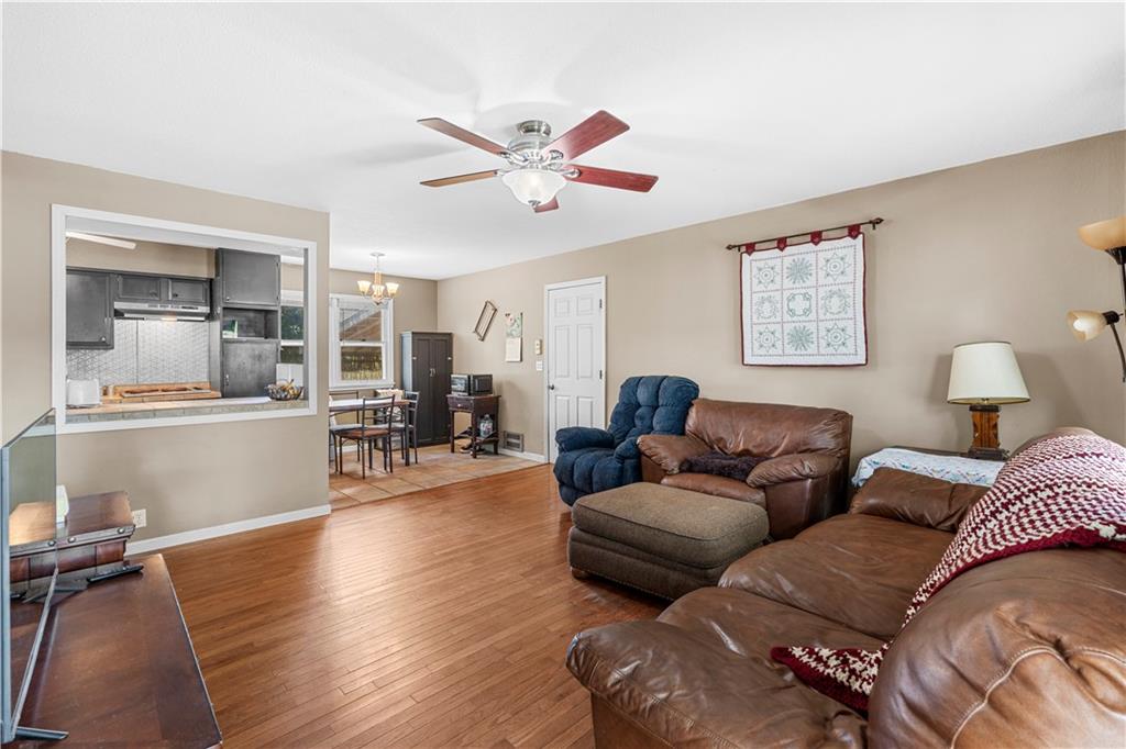 18822 South 1491st Road Nevada, MO 64772 - Photo 9 of 28 Gallery Image 9