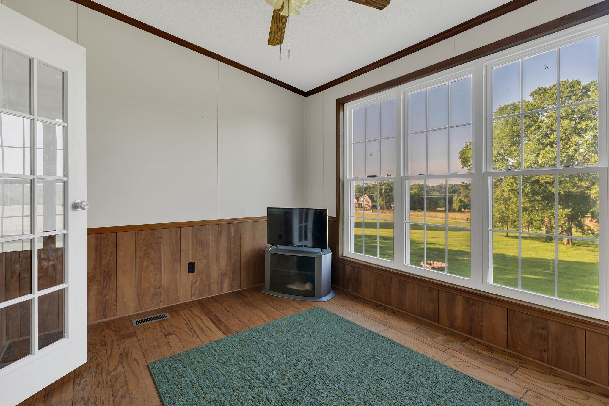 960 Harsh Lane Castalian Springs, TN 37031 - Photo 13 of 51 workspace with wooden floor and windows