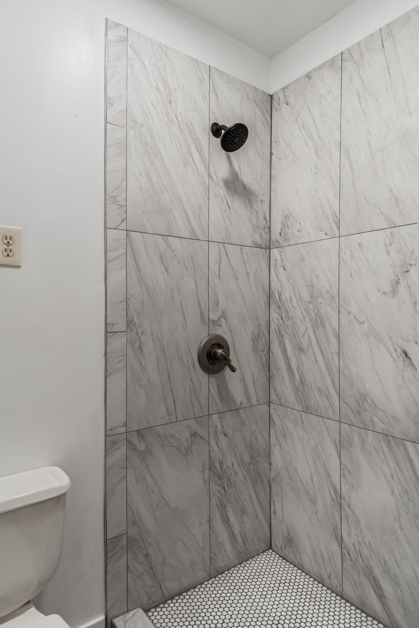 960 Harsh Lane Castalian Springs, TN 37031 - Photo 38 of 51 a bathroom with a shower