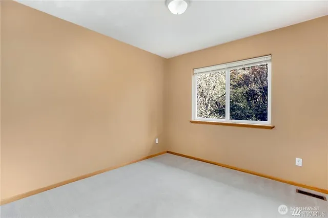 $4,200 | 16034 76th Place Northeast, Kenmore, WA 98028