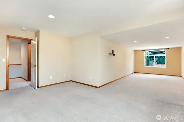 $4,200 | 16034 76th Place Northeast, Kenmore, WA 98028