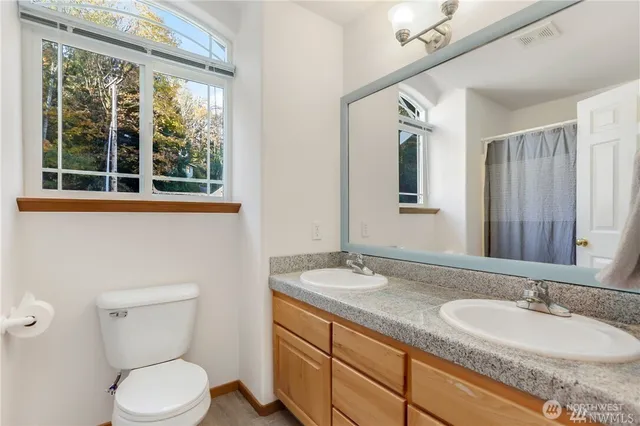 $4,200 | 16034 76th Place Northeast, Kenmore, WA 98028