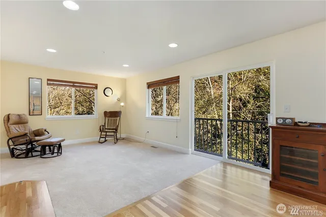 $4,200 | 16034 76th Place Northeast, Kenmore, WA 98028