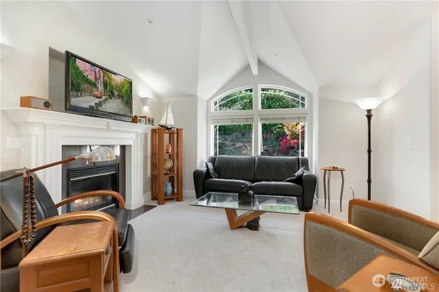 $4,200 | 16034 76th Place Northeast, Kenmore, WA 98028