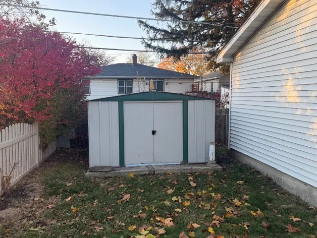 $269,900 | 1712 Taylor Street, Joliet, IL 60435