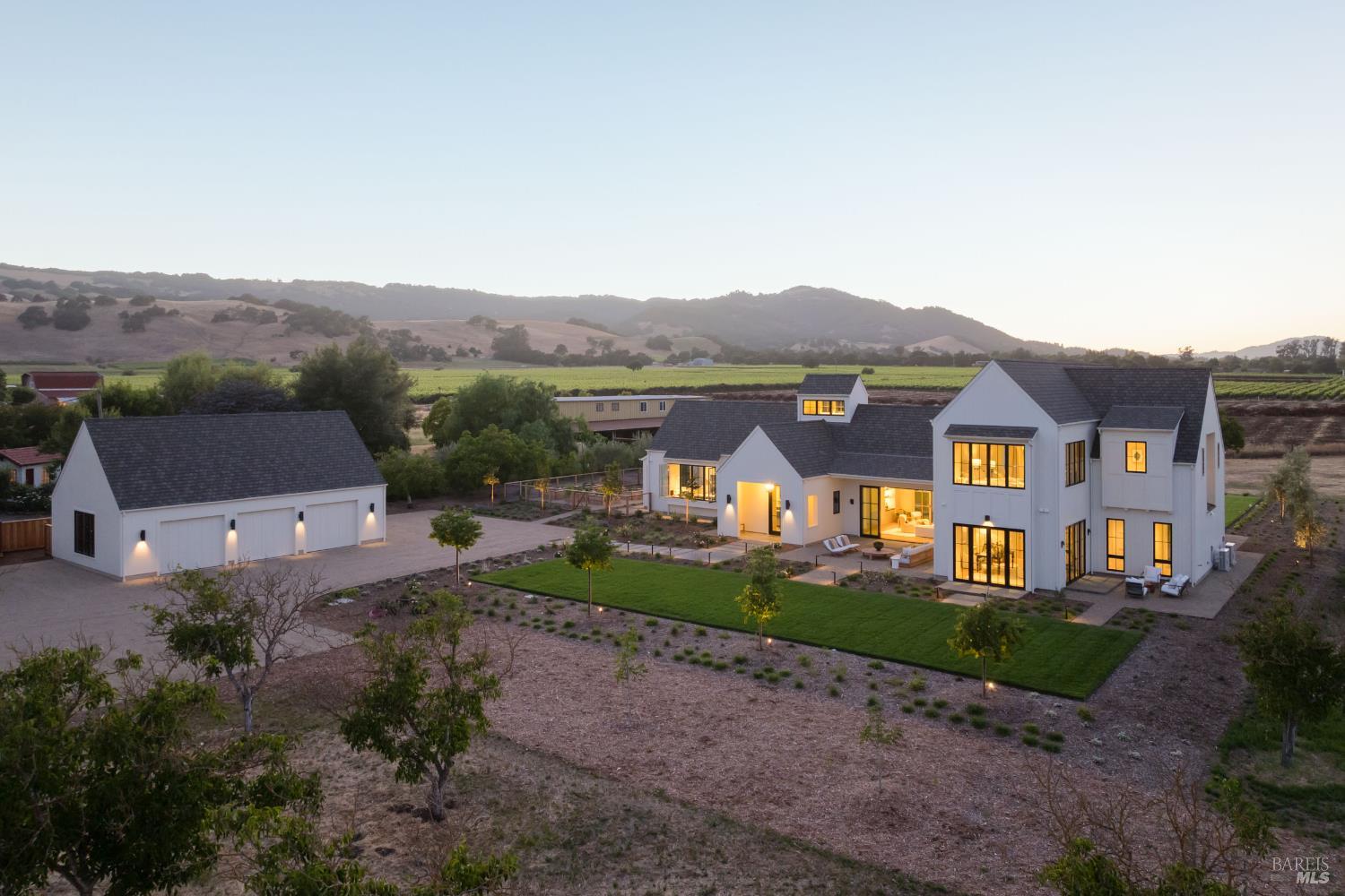 1523 Sperring Road Sonoma, CA 95476 - Photo 2 of 44