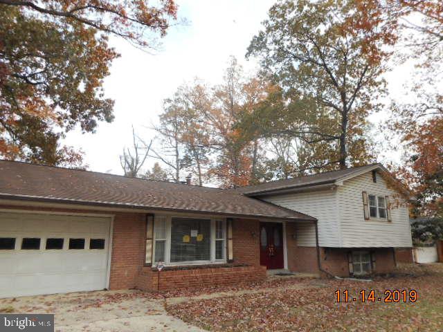 6508 Springbrook Lane Clinton, MD 20735 - Photo 2 of 2 LARGE SPLIT LEVEL