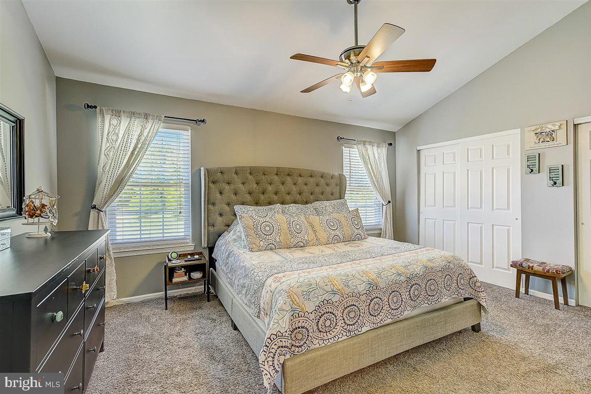219 Springvalley Way Aston, PA 19014 - Photo 22 of 41 Primary Bedroom