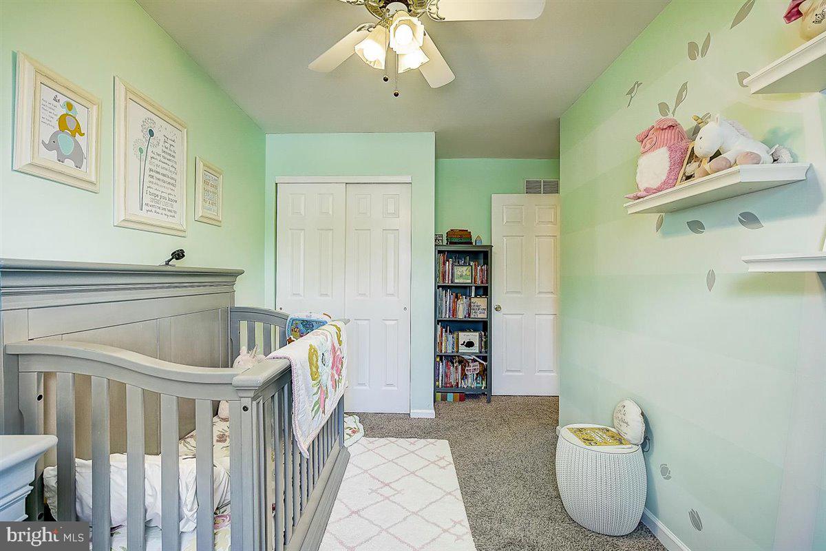 219 Springvalley Way Aston, PA 19014 - Photo 26 of 41 Bedroom