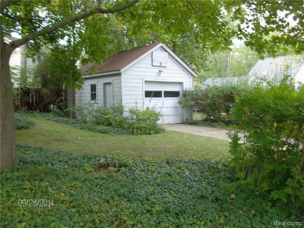 35290 Ridge Street Richmond, MI 48062 - Photo 11 of 56 HPIM0931.JPG