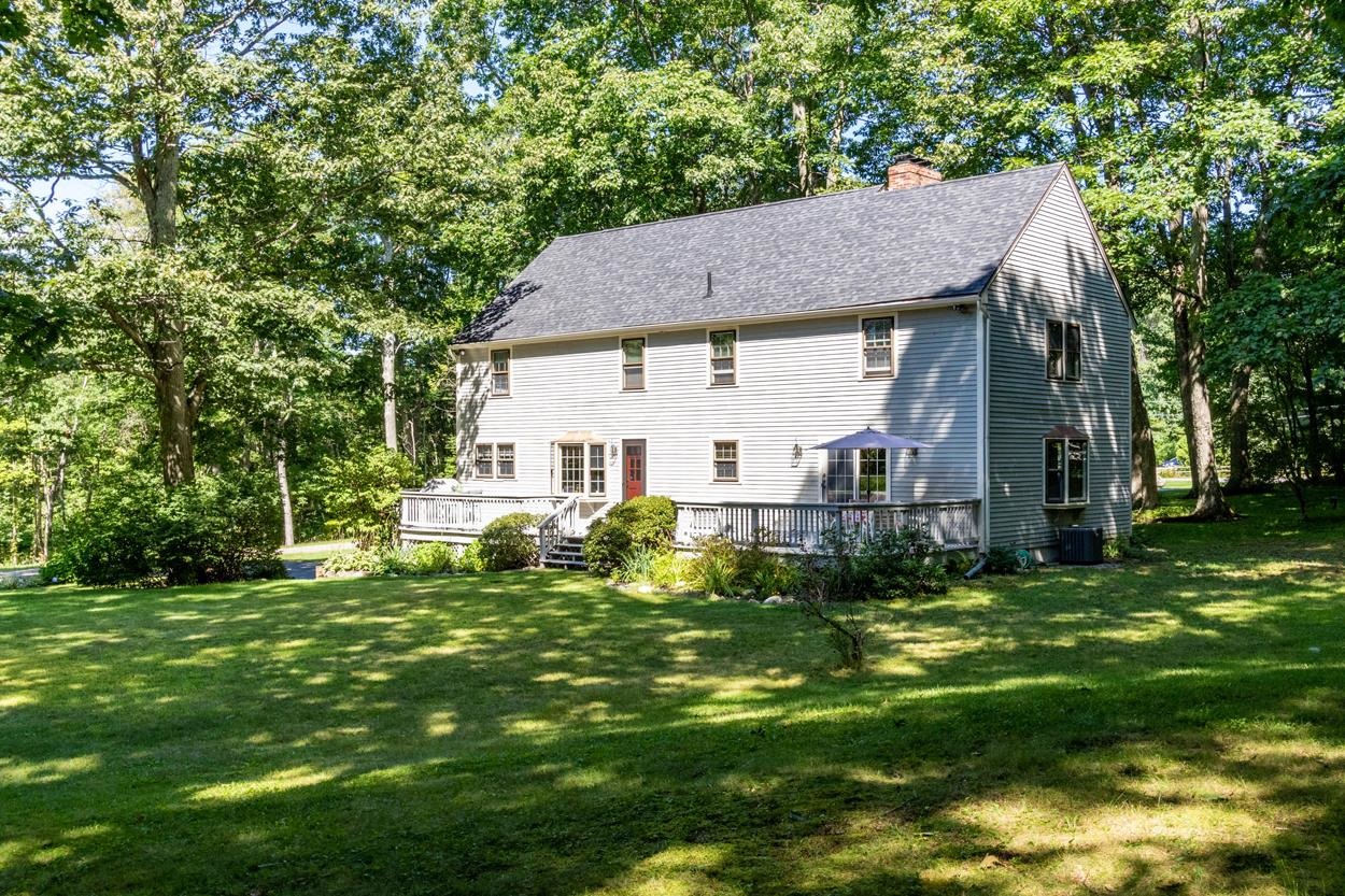 8 Fox Hollow Road Derry, NH 03038 - Photo 36 of 39
