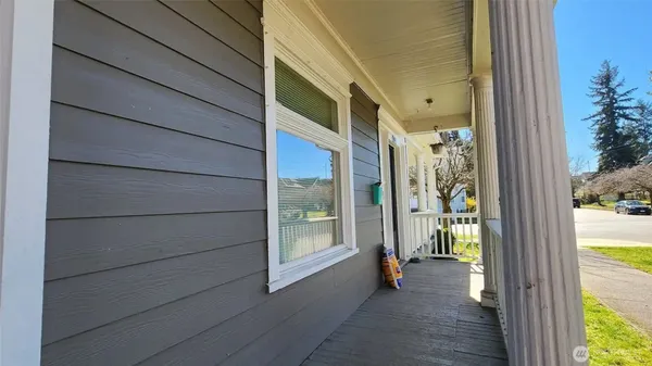 $2,400,000 | 1319 South 9th Street, Tacoma, WA 98405
