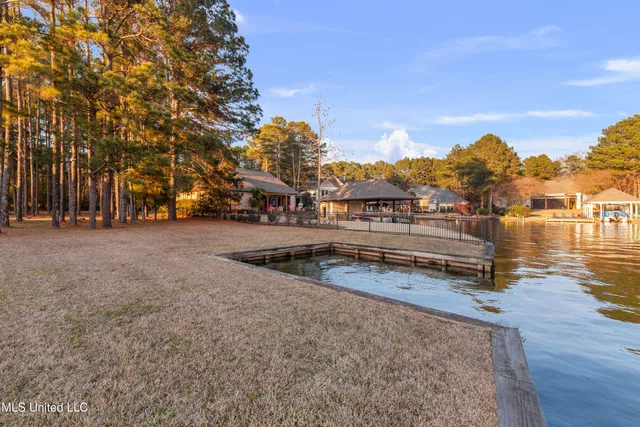 $235,000 | 155 Pembroke Circle, Madison, MS 39110