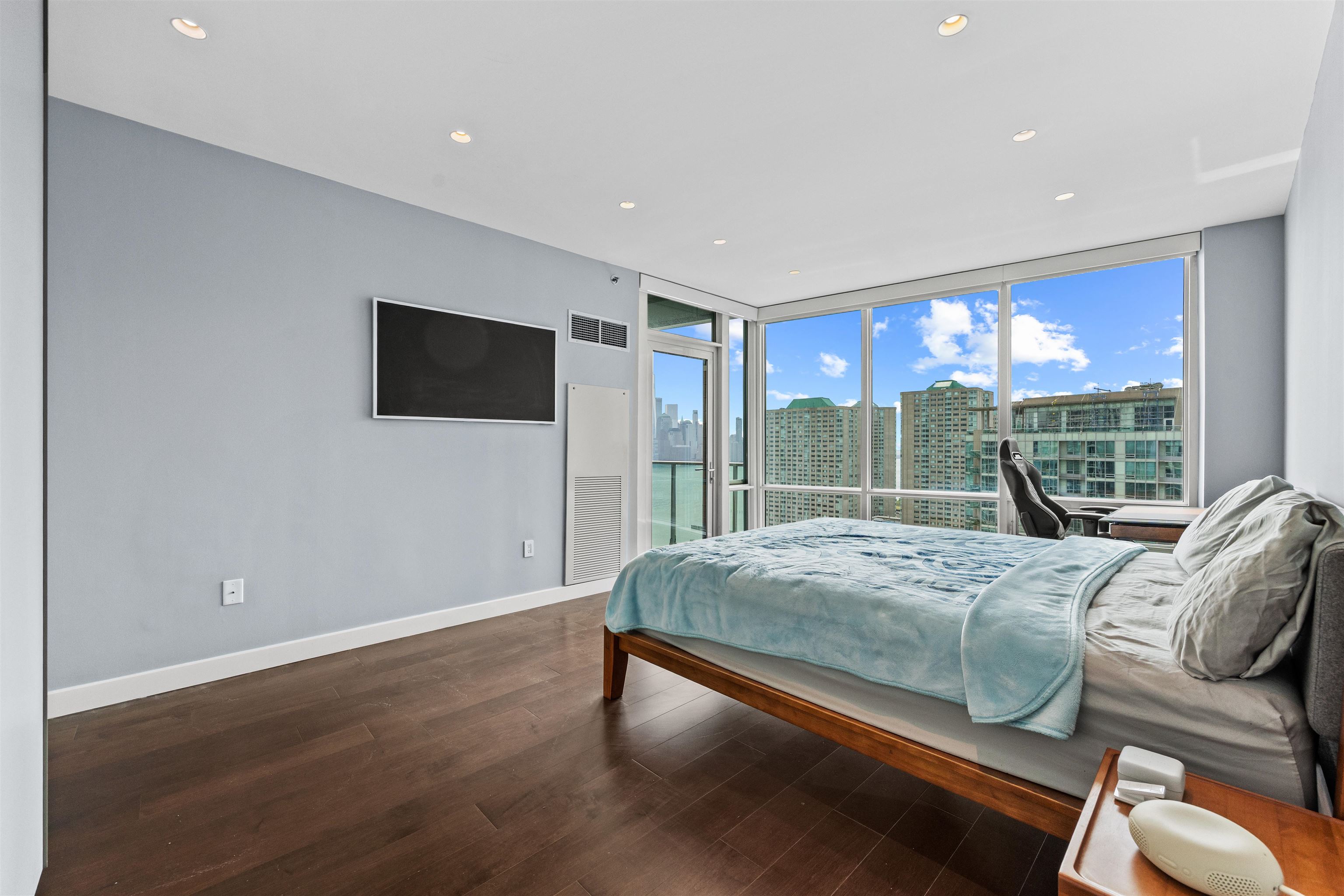 1 Shore Lane, Unit 2711/2710 Jersey City, NJ 07310 - Photo 15 of 34 Gallery Image 15