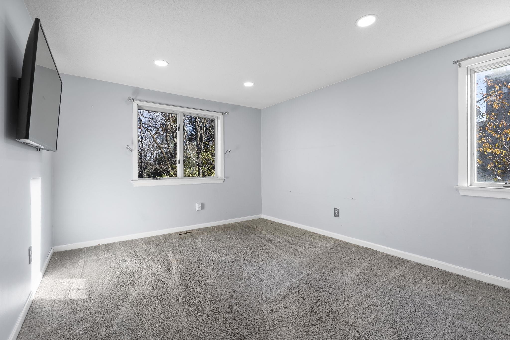 4 Newell's Meadow Lane, Unit 2 Derry, NH 03038 - Photo 14 of 26