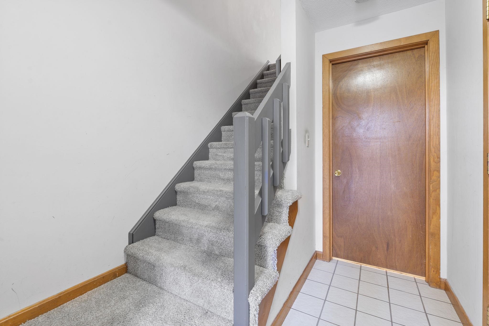 4 Newell's Meadow Lane, Unit 2 Derry, NH 03038 - Photo 3 of 26