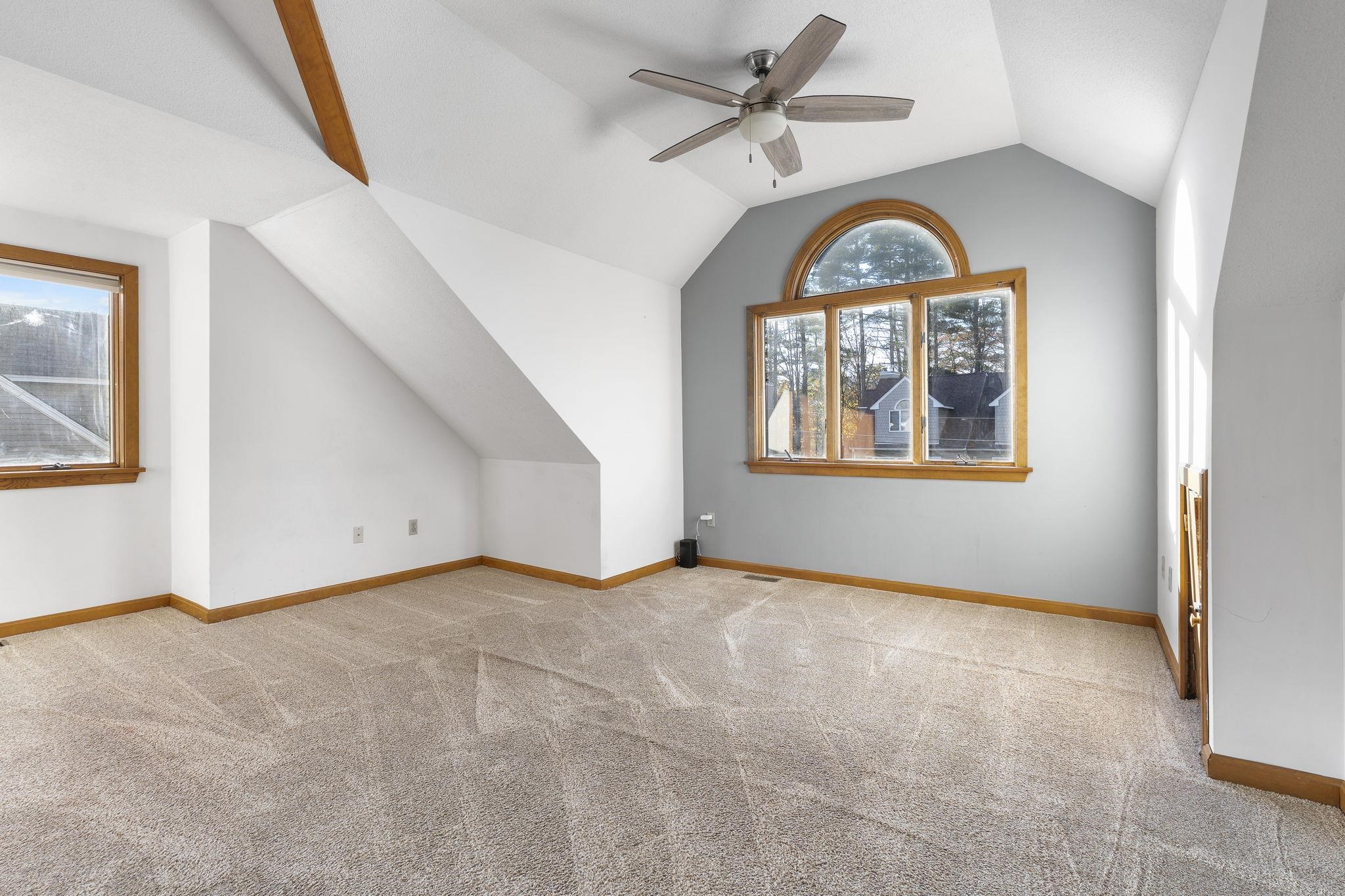 4 Newell's Meadow Lane, Unit 2 Derry, NH 03038 - Photo 9 of 26