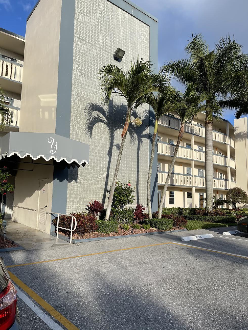 4050 Yarmouth C Boca Raton, FL 33434 - Photo 19 of 20 0-7