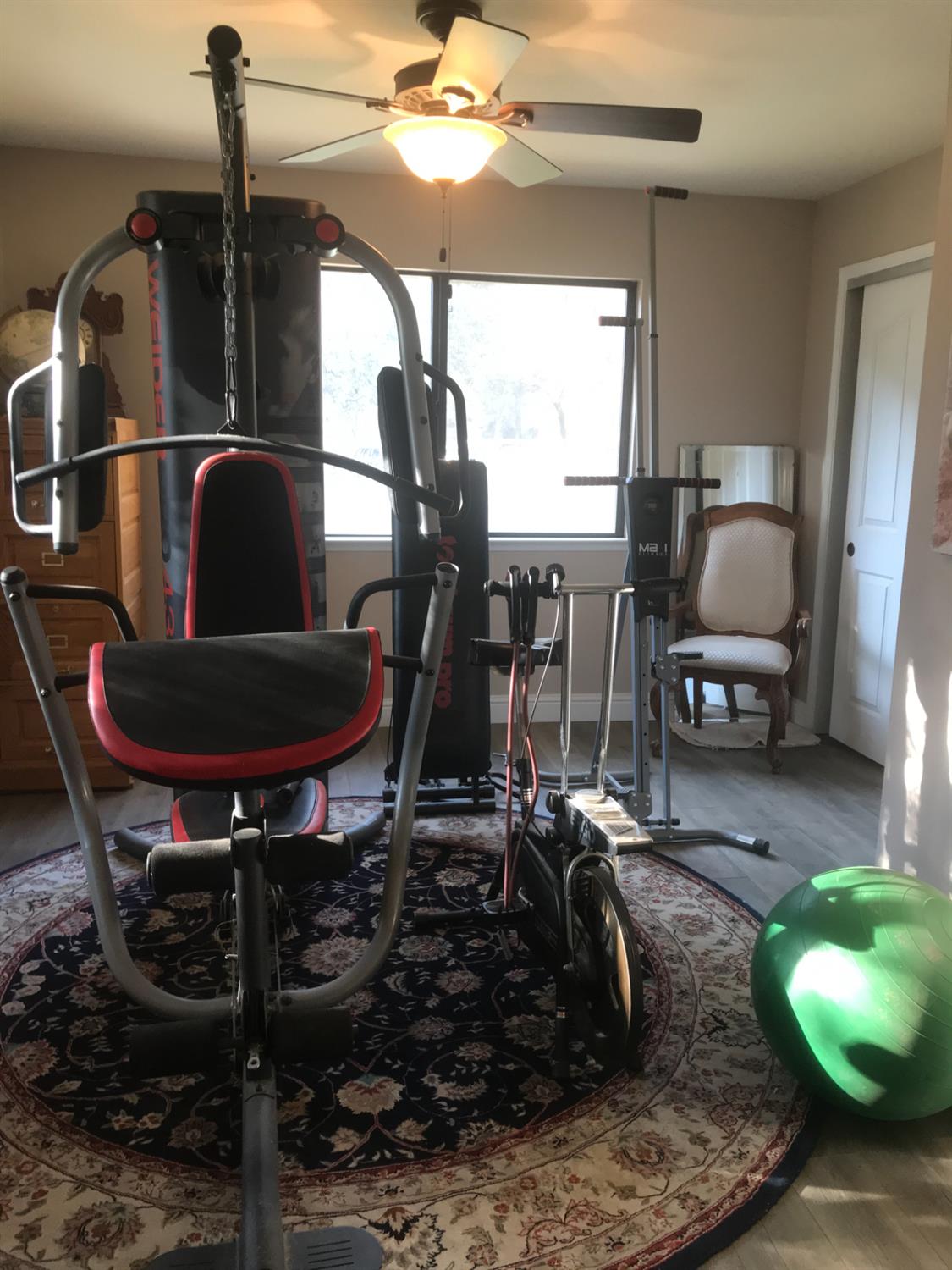 40820 Oak Ridge Drive Three Rivers, CA 93271 - Photo 17 of 47 a room with musical instruments